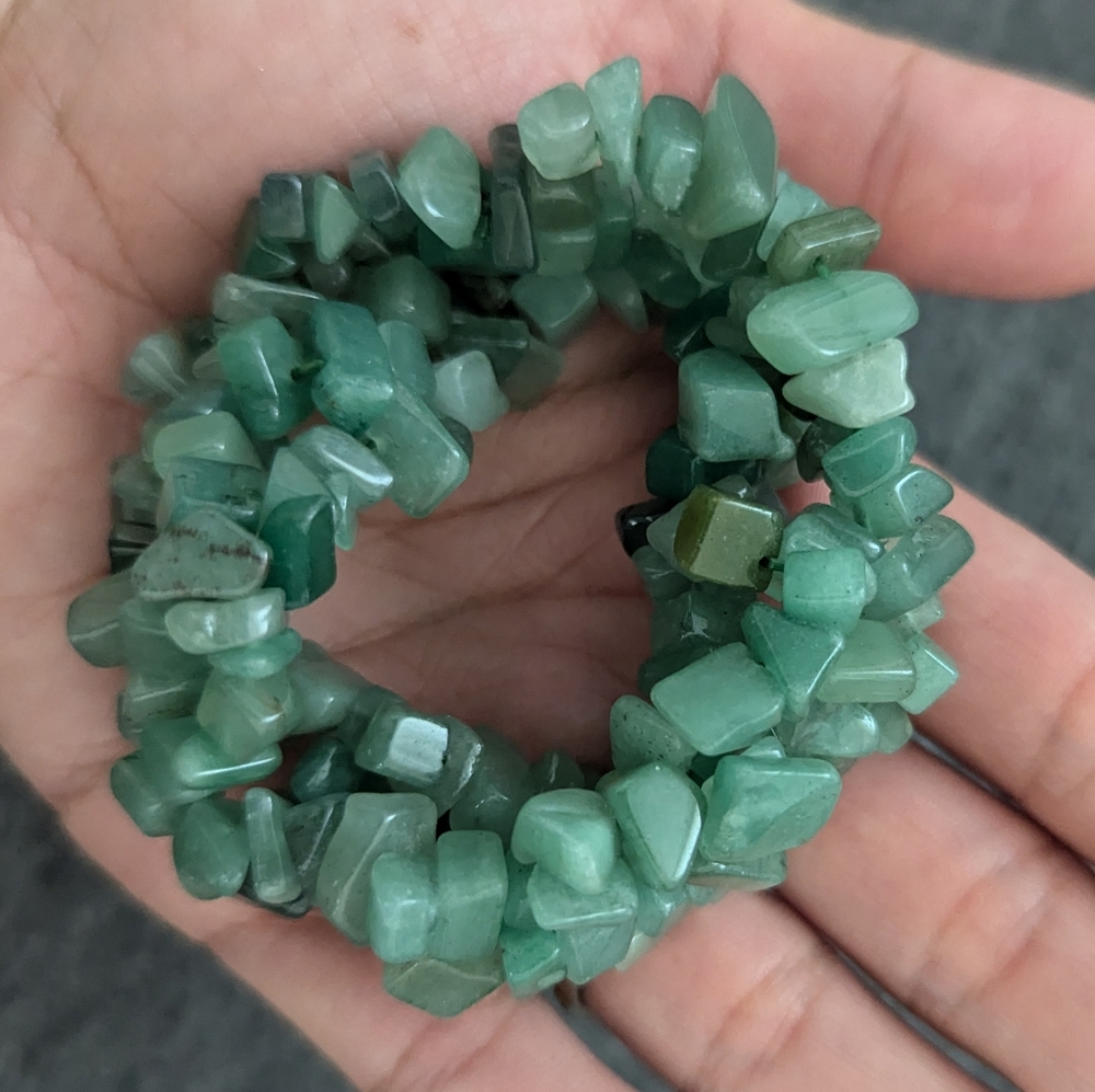 2 SEMI-PRECIOUS Aventurine CHIP BRACELETs and necklace